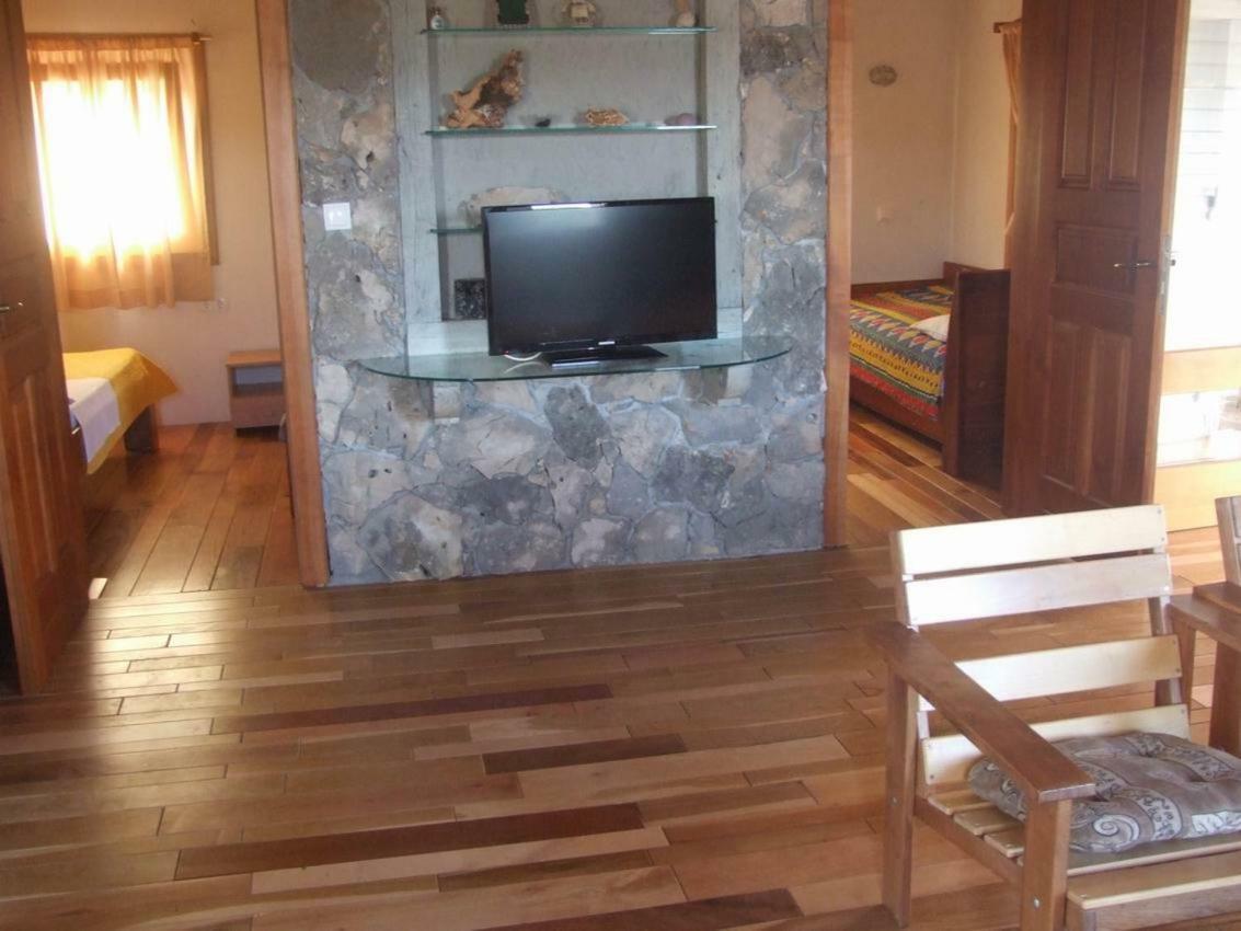 Stone House Marina-Sevid, 1 House-1 Apartment Экстерьер фото